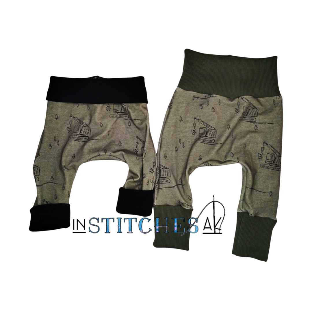 Christmas Cranes Grow With Me Pants - Multiple Sizes
