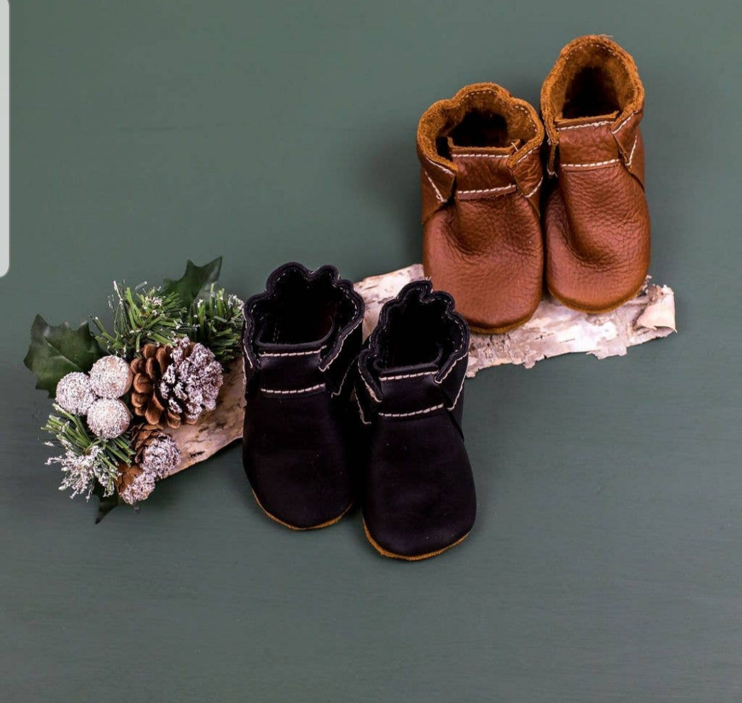 Starry Knight Designs - Black Scout Booties - Multiple Sizes