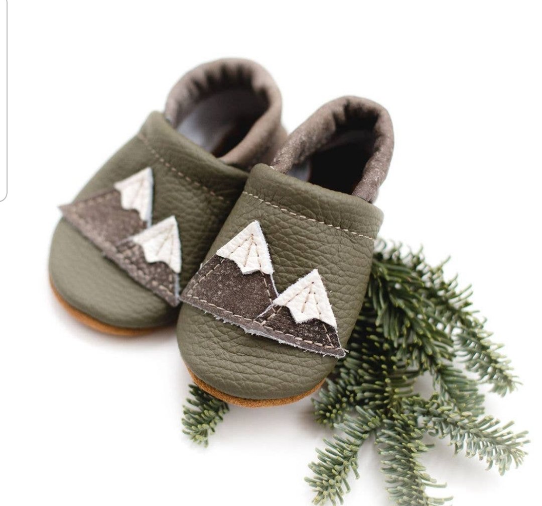 Starry Knight Designs - Mountains on Moss - Multiple Sizes
