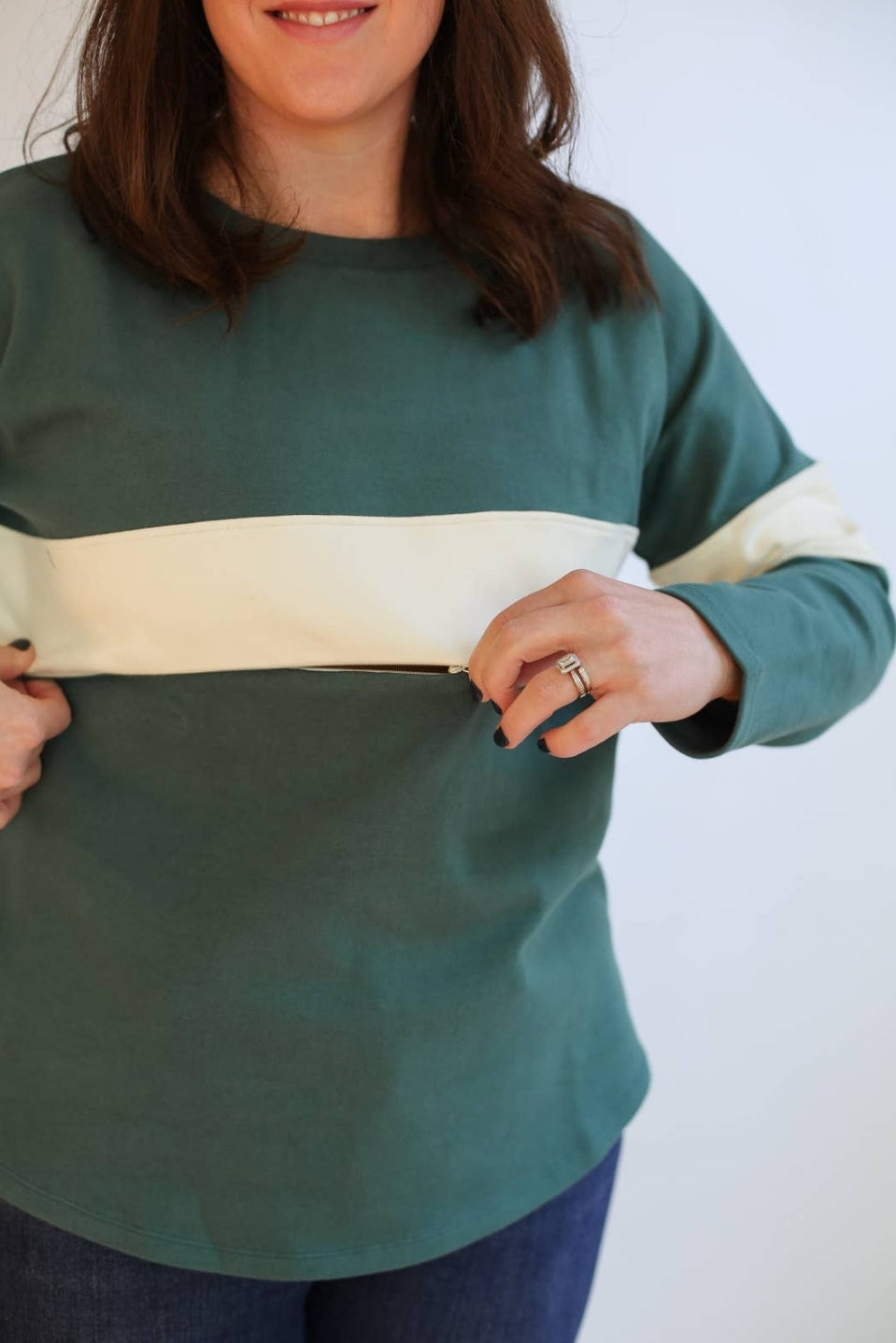 Stripe Dual Zip Breastfeeding Sweatshirt - Movemama Apparel